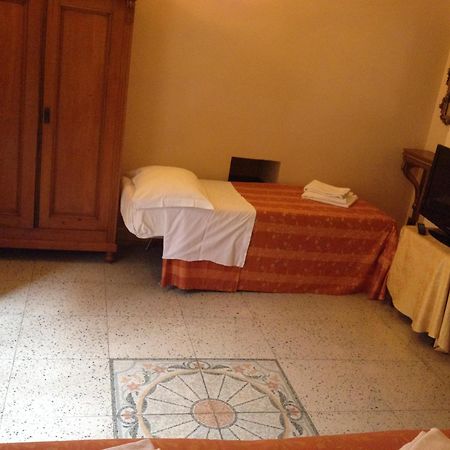 Maison De Marta Roma Quarto foto