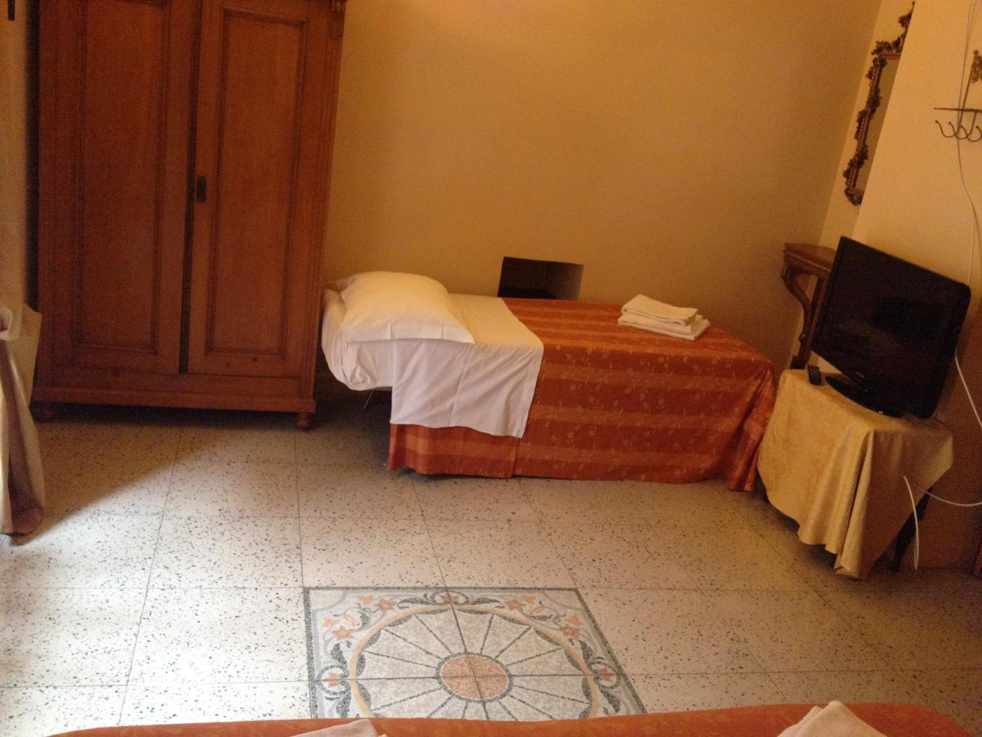 Maison De Marta Roma Quarto foto