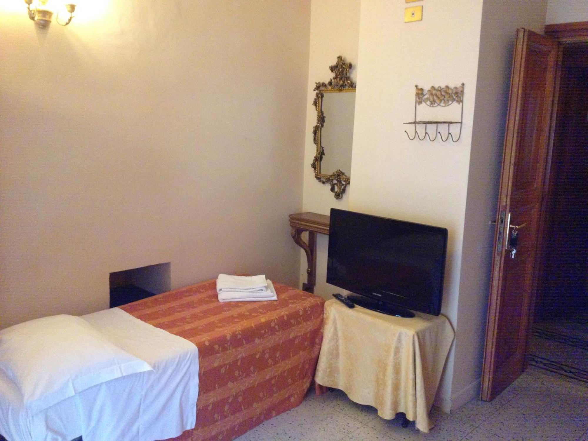 Maison De Marta Roma Quarto foto