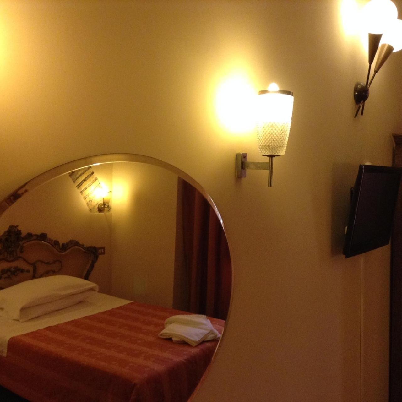 Maison De Marta Roma Quarto foto