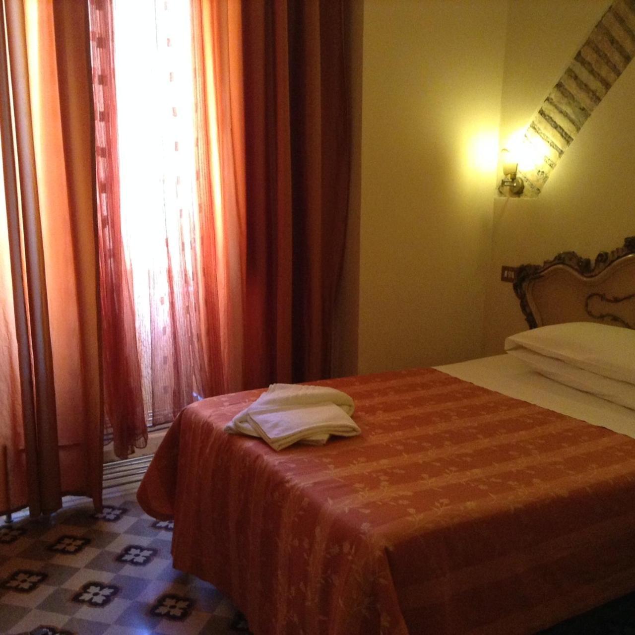 Maison De Marta Roma Quarto foto